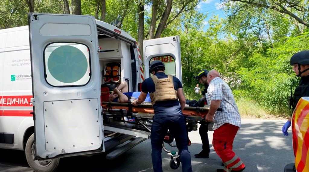 Bombardeo Sumy deja siete heridos tras ataque con bombas rusas en la ciudad ucraniana