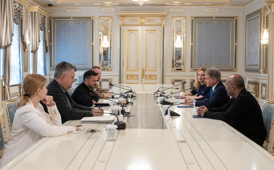 Zelenski y McCaul se reúnen en Kiev para tratar el apoyo militar y político de Estados Unidos a Ucrania