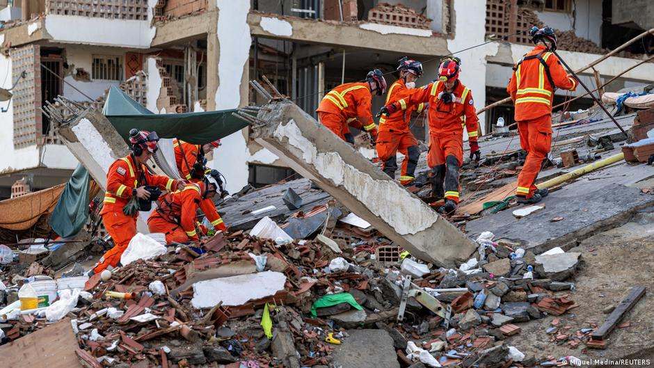 Terremoto Venezuela deja más de 4000 muertos entre escombros y edificios derrumbados