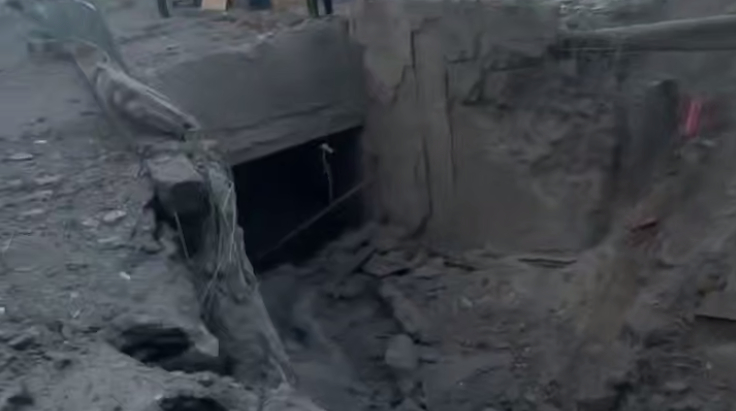 Daños en el paso subterráneo junto al metro Lukianivska tras el ataque Kiev