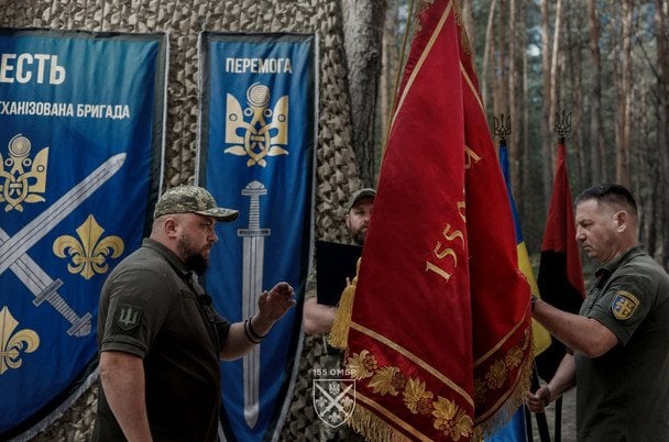 Nuevo comandante de la 155 brigada Ucrania, Kroka, releva a Luchanov en el mando de la unidad