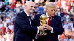 Gianni Infantino FIFA presidente durante una década al frente del fútbol mundial