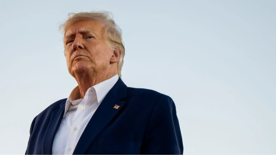 OVNIs Trump firma orden ejecutiva para anular acuerdos de silencio sobre avistamientos