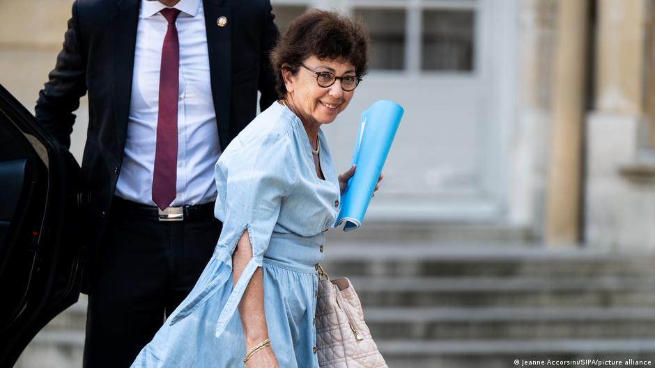 Ministra de ecología de Francia anuncia su dimisión por desacuerdo con la ley de pesticidas