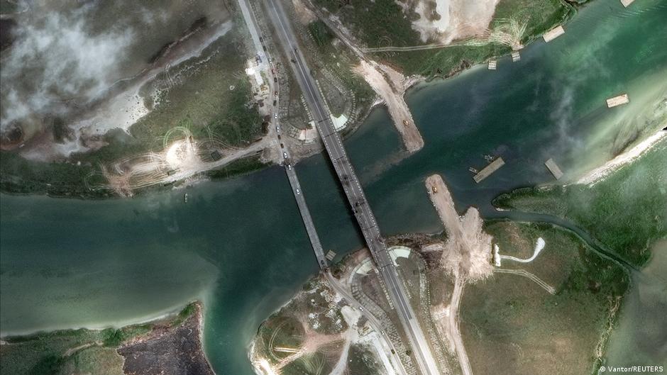 Destrucción del puente ferroviario en Crimea tras ataque ucraniano