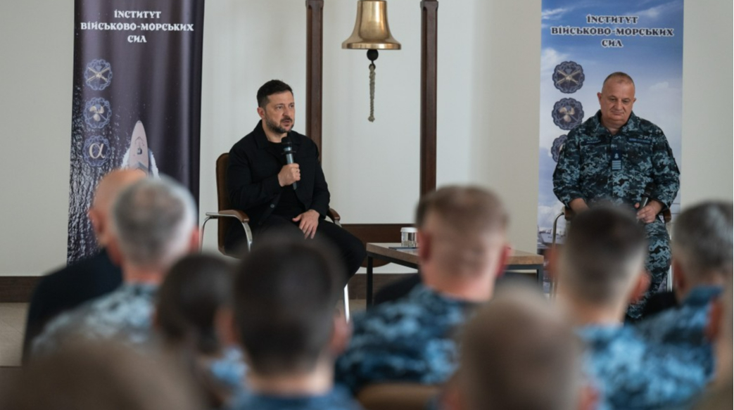 Zelenski solicita drones navales para fortalecer la defensa marítima Ucrania en el mar Negro