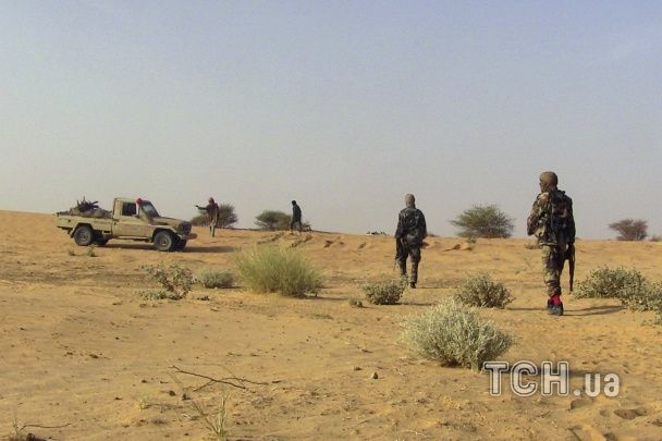 Helicóptero derribado del Cuerpo Africano Malí tras emboscada de fuerzas rebeldes en territorio maliense