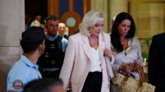 Marine Le Pen condena rebajada por tribunal francés abre debate sobre su futuro electoral