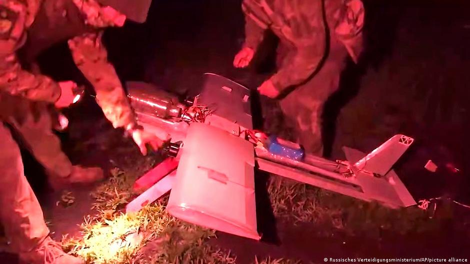 dron FPV Ucrania impacta minibús civil en Nikópol dejando siete heridos