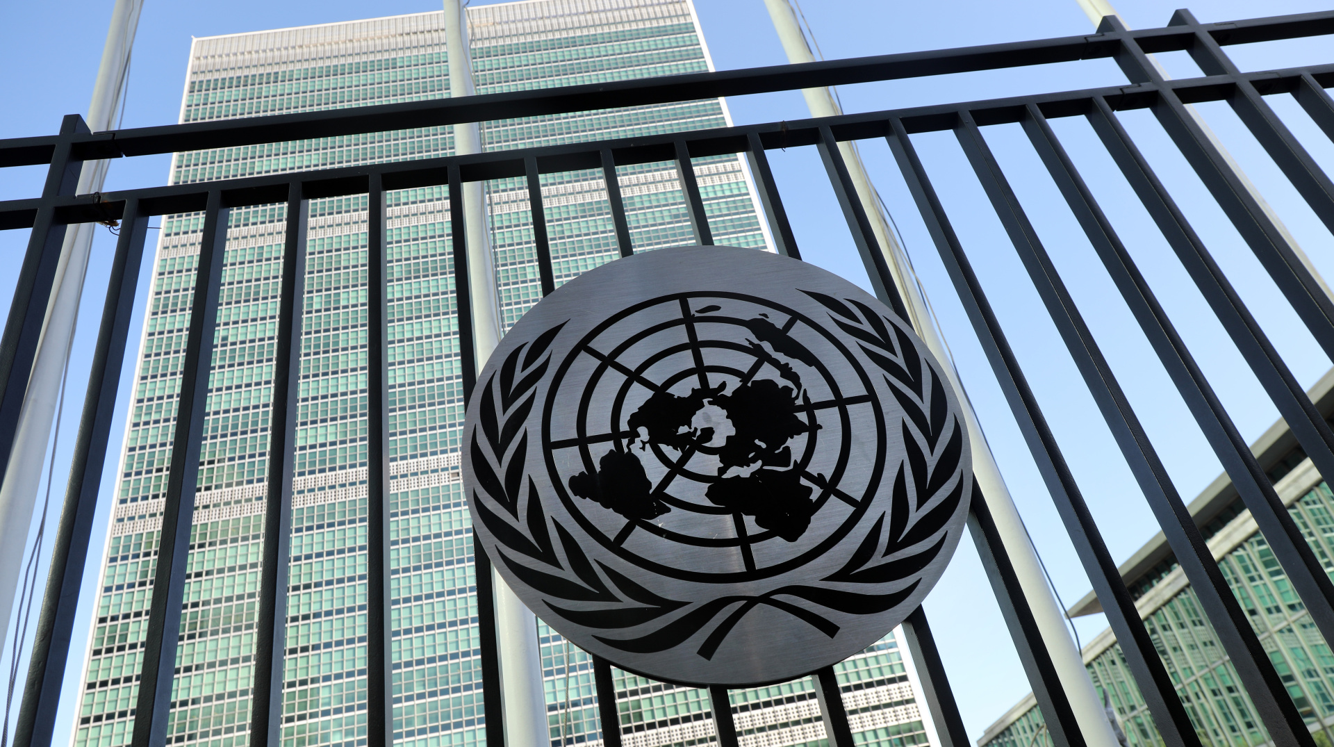 Pago de deuda ONU Estados Unidos por 725 millones de dólares ante sede de Naciones Unidas