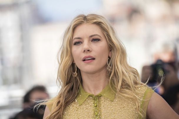Katheryn Winnick durante su visita a Kiev en vísperas de una festividad especial