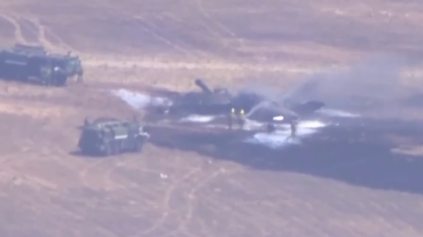 Caza F-35B accidente en California tras estrellarse con el piloto eyectando a salvo