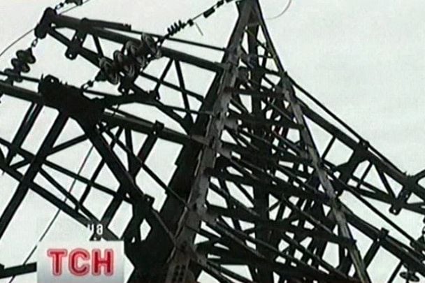 accidente Leópolis autobús chocado contra poste eléctrico en la ciudad ucraniana