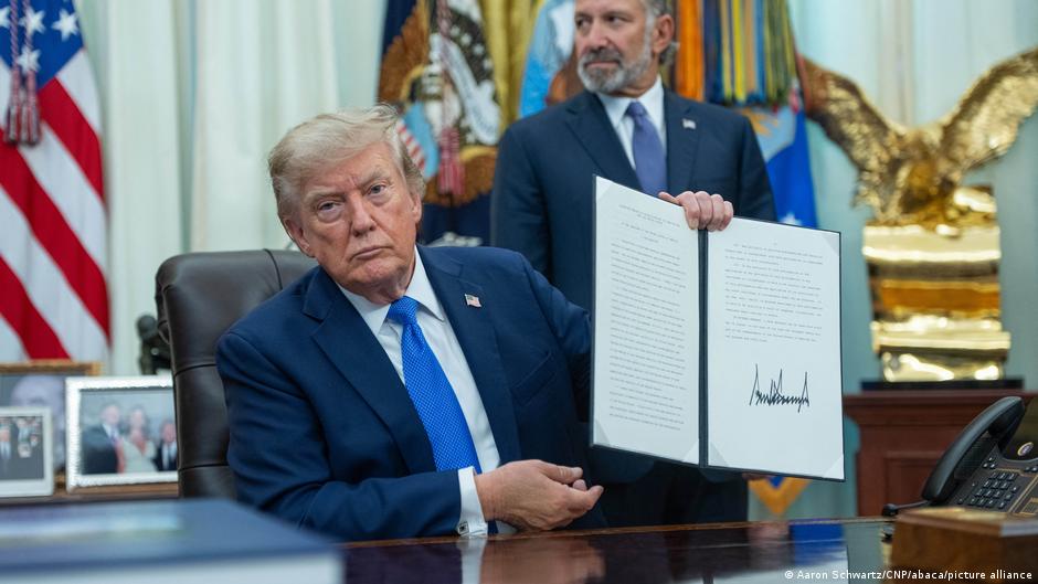 Trump firma orden ejecutiva para restringir la ciudadanía por nacimiento en Estados Unidos