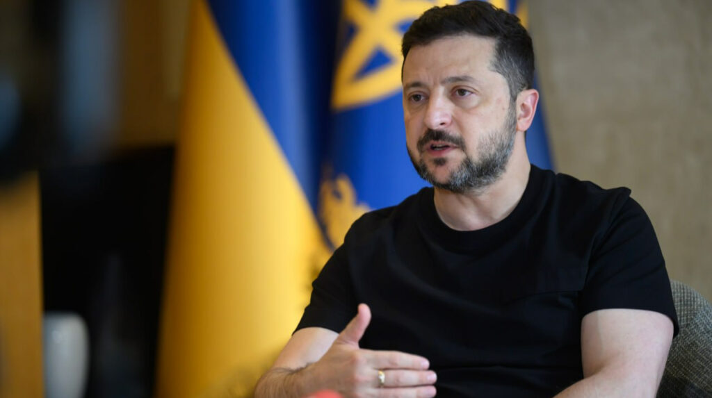 Zelenski advierte a aerolíneas internacionales sobre los riesgos de volar por el espacio aéreo ruso