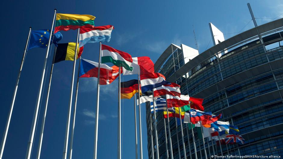 Debate en el Parlamento Europeo sobre la ayuda a Ucrania ante la guerra con Rusia