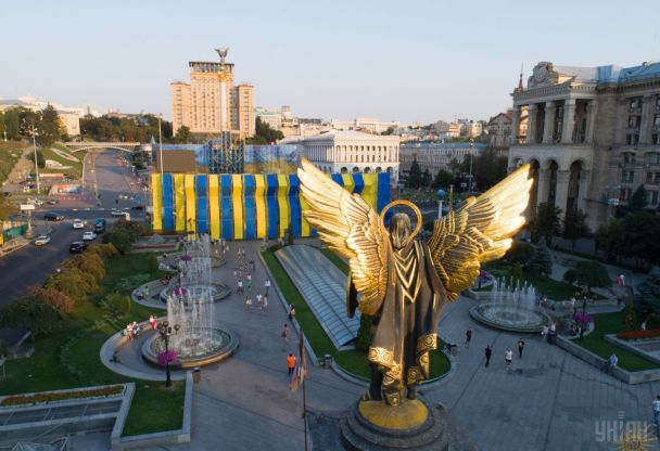 Edificios dañados en Kiev reflejan la necesidad de un seguro empresarial Ucrania ante zonas de alto riesgo