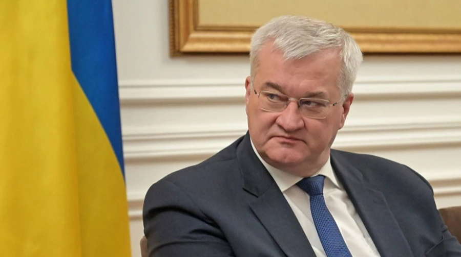 Sybiga solicita a la Unión Europea un embargo sobre alúmina Rusia para presionar al Kremlin