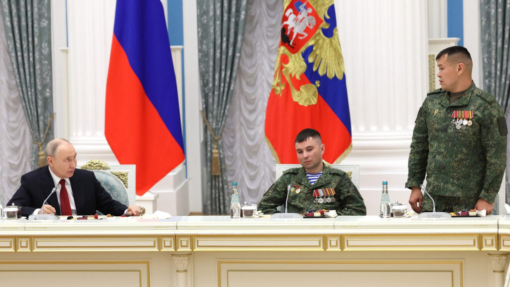 Rusia Unida presenta a 86 veteranos de guerra como candidatos para ocupar escaños en la Duma Estatal