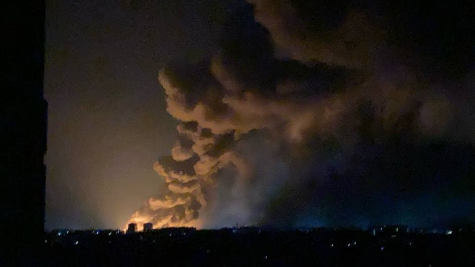 ataque misiles Ucrania en Dnipropetrovsk el 22 de septiembre con daños visibles en zona residencial