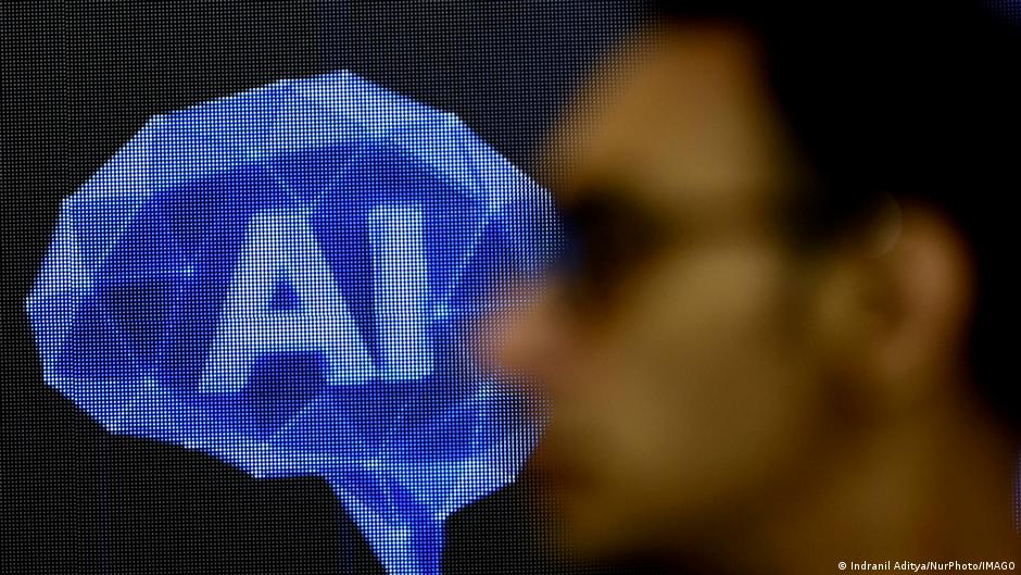 Representantes de gobiernos del mundo reunidos para acordar medidas de seguridad en inteligencia artificial