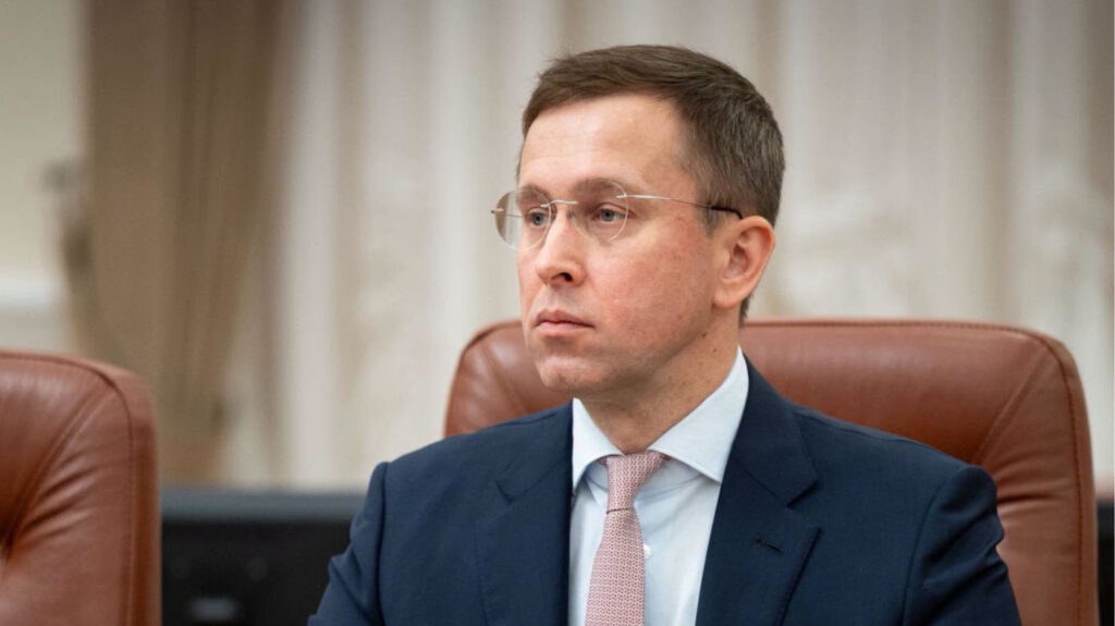 El primer ministro explica la nueva medida de IVA paquetes internacionales de hasta 150 euros