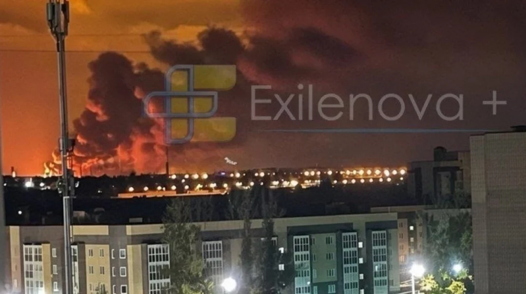 drones Rusia atacan aeródromo en Rostov y refinería en Yaroslavl causando incendios