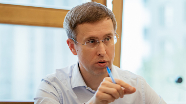 Koretsky y Dombrovskis reunidos para debatir el presupuesto defensa Ucrania en reunión oficial