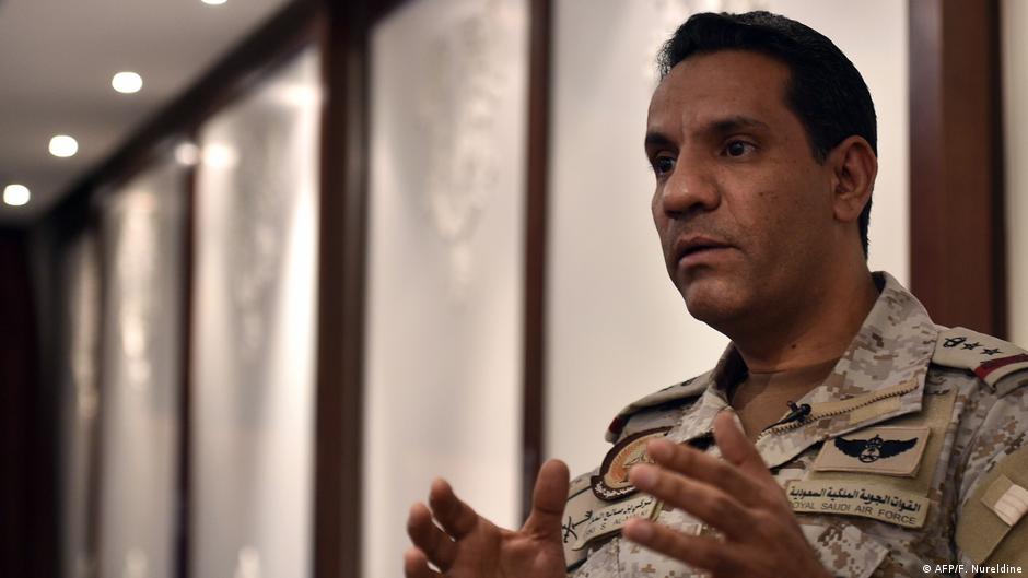 Aviones de combate saudíes lanzan ofensiva aérea contra posiciones de los hutíes en Yemen