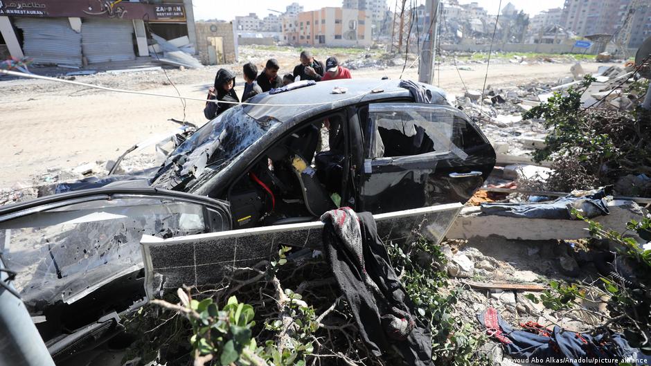 Columna de humo tras ataques Gaza con drones israelíes que dejaron seis muertos