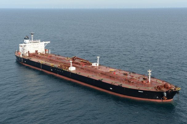 Ataque petrolero Yara J con drones cerca de aguas rumanas en el mar Negro