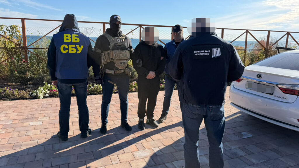 Abogado acusado de fraude por apropiarse de 315 mil dólares de su clienta