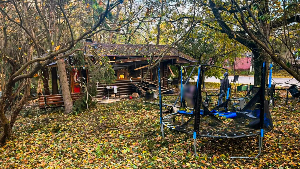 Ataque en Járkov deja tres muertos y 15 heridos tras bombardeo ruso en parque de la ciudad