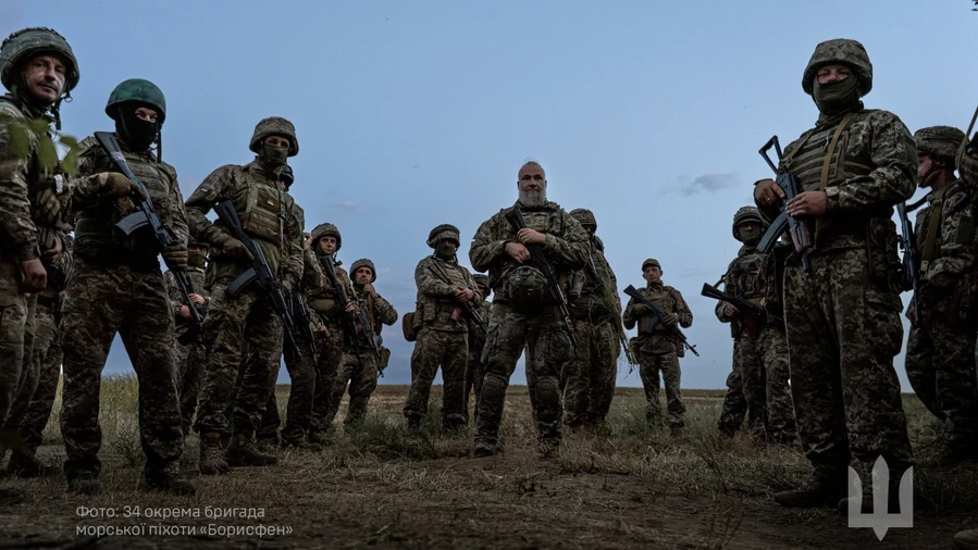 Soldados ucranianos repelen ataques rusos durante intensa jornada de combates en la guerra Ucrania