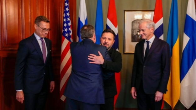 Zelenski y Witkoff se reúnen en Oslo para tratar el conflicto en Ucrania