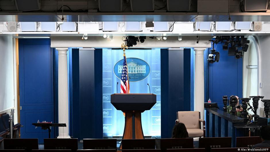 Vista de la sala de prensa de la Casa Blanca, que Trump propone convertir en piscina