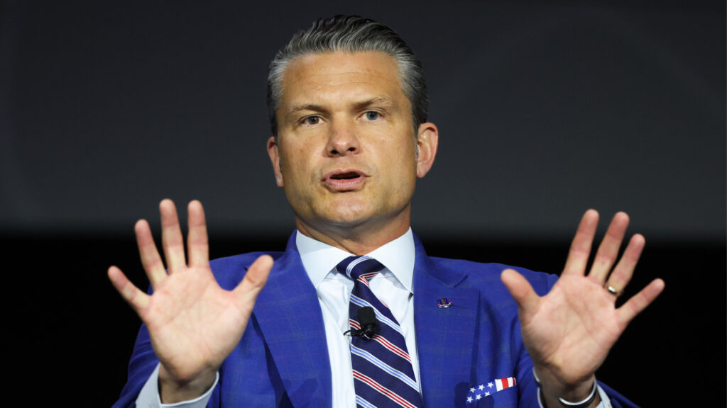 Pete Hegseth aclara que EE.UU. no desconectó el servicio Starshield para Ucrania