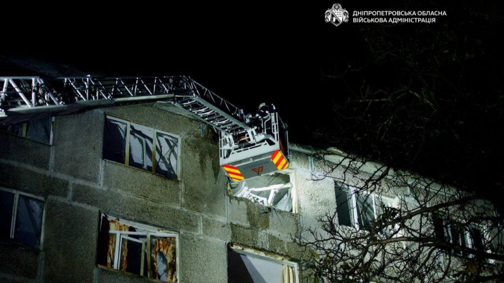 Ataque dron Ucrania destruye residencia de escuela en la ciudad de Dnipro durante ofensiva rusa
