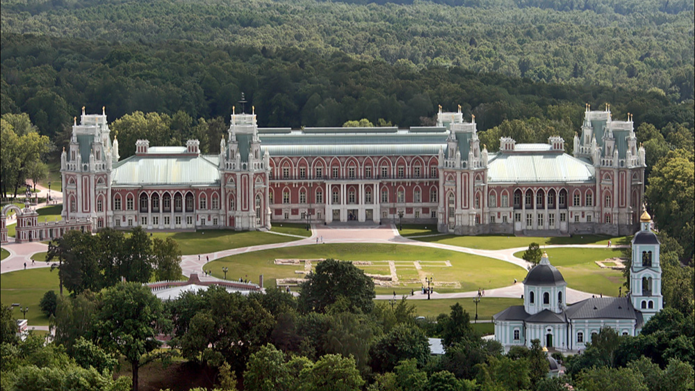Fachada del museo Tsaritsyno en Moscú tras alerta de amenaza terrorista emitida por EE.UU.
