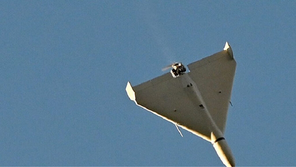 Fragmentos de dron caen sobre centro comercial de Kiev dejando un niño herido durante ataque dron Kiev