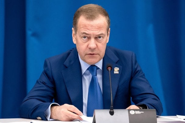 Medvédev pronuncia declaraciones sobre la política lingüística de Ucrania y el uso del idioma ruso