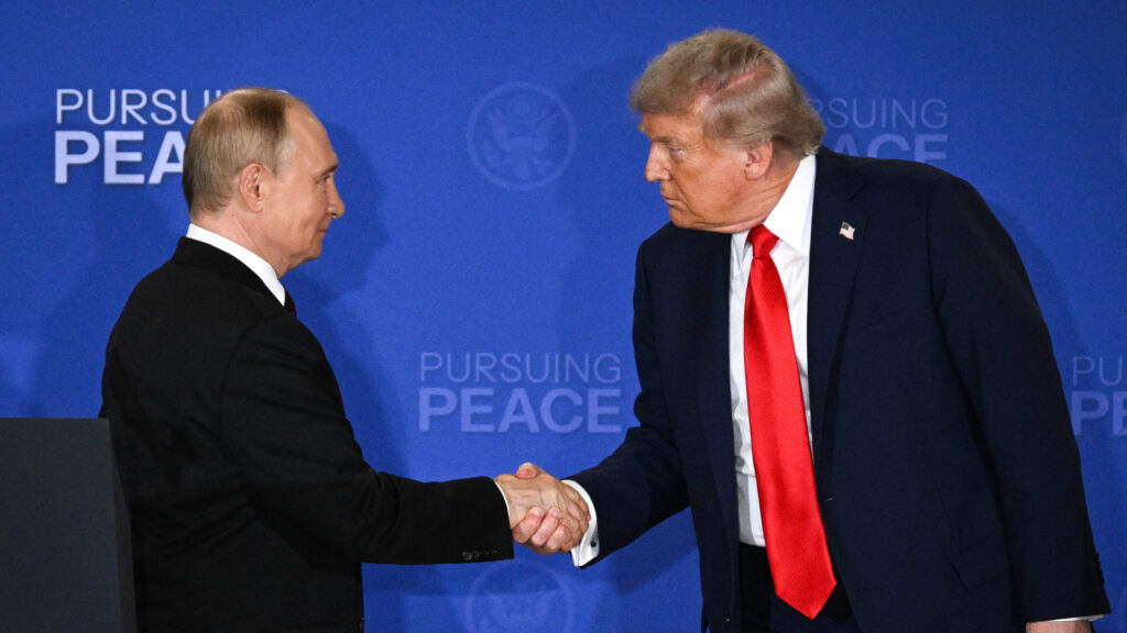 Trump ofrece ayuda a Rusia ante el brote de peste Siberia registrado en la región