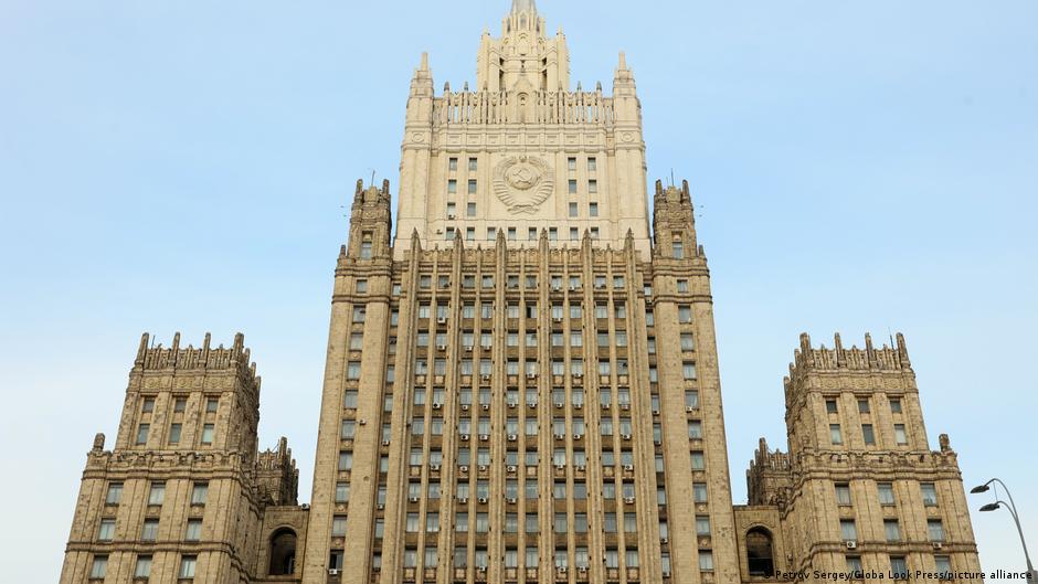 Expulsión de diplomáticos rusos y húngaros en medio de la tensión diplomática entre Moscú y Budapest